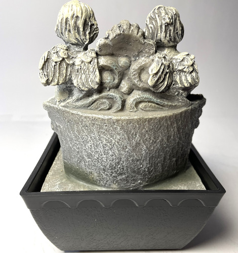 Fuente De Agua Pileta De Agua Querubín 18cm Con Luz