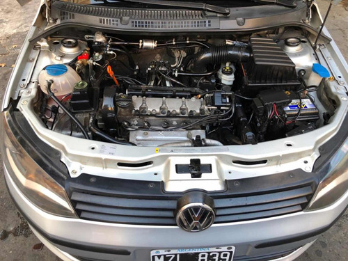 Volkswagen Voyage 1.6 Comfortline 101cv 2013