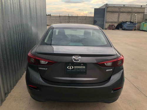 Imagen 4 de 15 de Mazda Mazda 3 2018 4p Sedán S Grand Touring L4/2.5 Aut