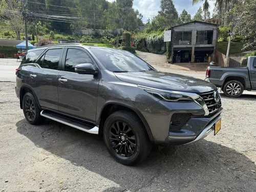 Toyota Fortuner 2.8 Srv 2023