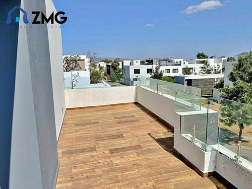 Hermosa Casa En Solares Lago Norte Con Vista Al Parque Y Lag