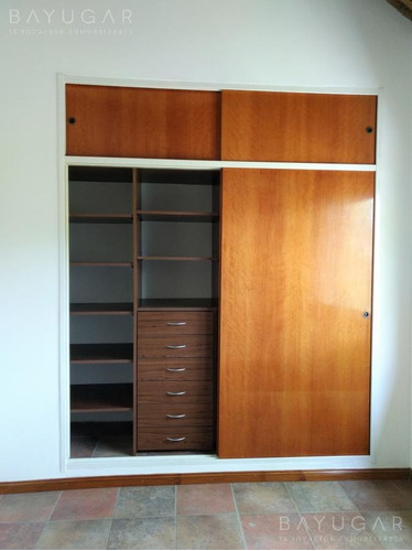 Imagen 14 de 20 de Venta - Oportunidad!- Sólida Y Excelente Casa En Sausalito - Bayugar Negocios Inmobiliarios