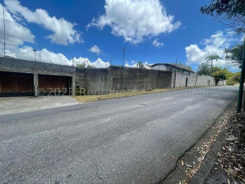 Acogedora Casa En Venta En Alto Hatillo. Negociable