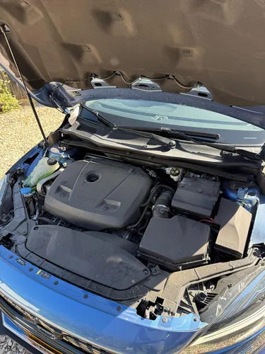 Volvo V40 2.0 T4 Drive-e R-design
