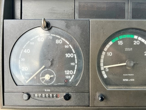 Imagem 10 de 12 de Iveco Cavallino 320 4x2 Cavalino = 19320 1932 Cargo Titan