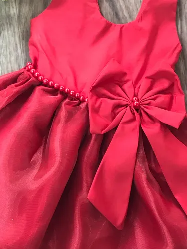 Menina sales vestido vermelho