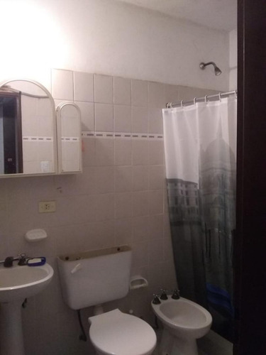 Imagen 5 de 12 de Casa A Metros De Av. Blas Parera