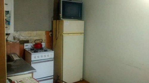 Imagen 3 de 6 de Vendo Departamento En Barrio Centro , Calle M.t. De Alvear
