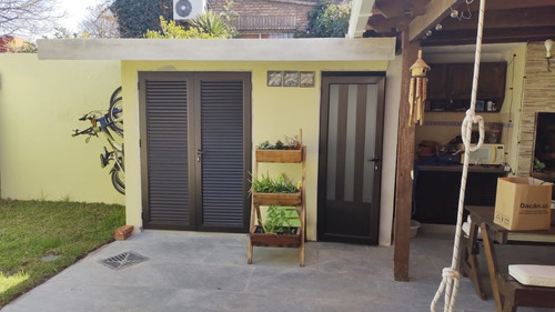 Imagen 5 de 16 de Venta Casa Punta Gorda. Jardín , Fondo, Garaje, Calefacción. Excelente Estado
