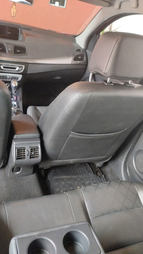 Renault Fluence 2.0 Dynamique X-tronic Hi-flex 4p