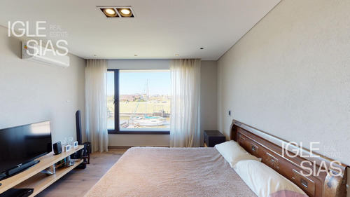 Casa En Venta Al Río 3 Dormitorios En El Yacht, Nordelta