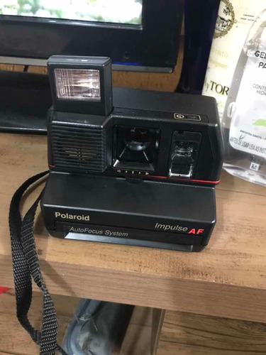 Câmera Analógica Polaroid Impulse Autofocus