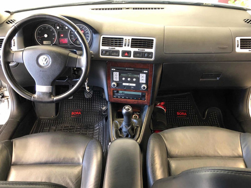 Volkswagen Bora 1.8 Highline T 180cv Cuero 2008