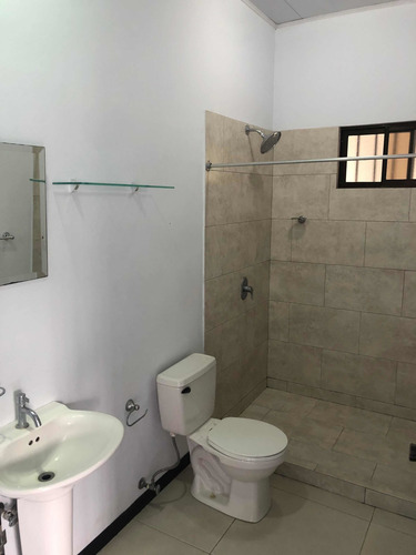Imagen 9 de 10 de Se Alquila Apartamento En Mercedes Norte De Heredia