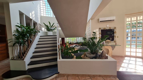 Imagen 8 de 12 de Venta De Exclusiva Casa En Urb. La Lopera San Diego132460