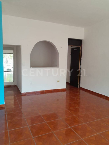 Local Comercial En Vebnta En Camino Real En Guadalupe