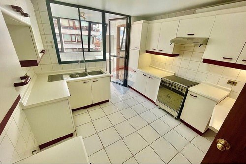 Depto En Venta Plaza Las Lilas, 3d Y 3b