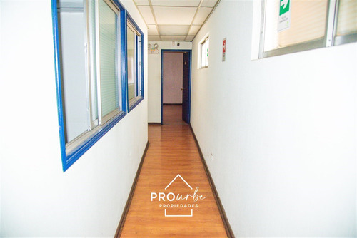 Casa En Arriendo De 14 Dorm. En Las Condes
