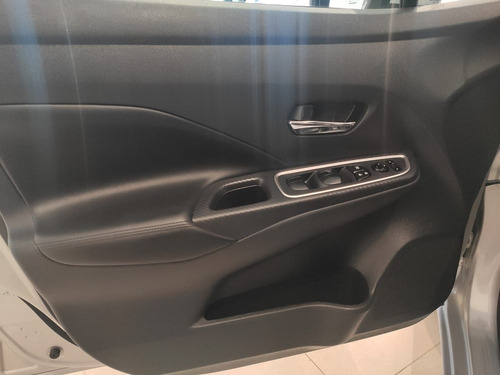Imagen 2 de 10 de Nissan Versa 2020 1.6 Platinum Piel At