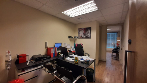 Ubicación Ubicación Y Ubicación Para Consulta U Oficina .