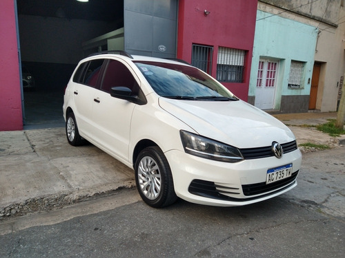 Imagen 10 de 14 de Volkswagen Suran 1.6 Comfortline 101cv 2017
