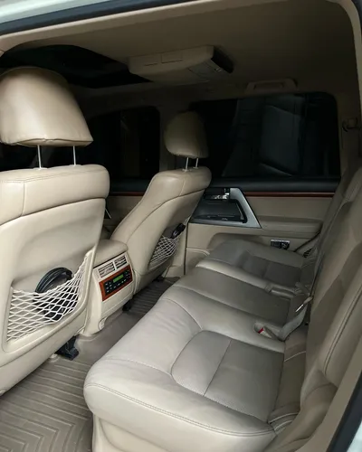 Toyota Land Cruiser LC200 B2+