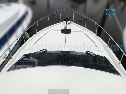 Imagem 3 de 10 de Lancha Ferretti 55 Iate Ambar Axtor Intermarine Armada