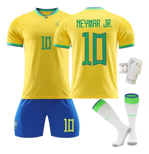 Uniforme Del Equipo De Fútbol Brasileño Con Calcetines