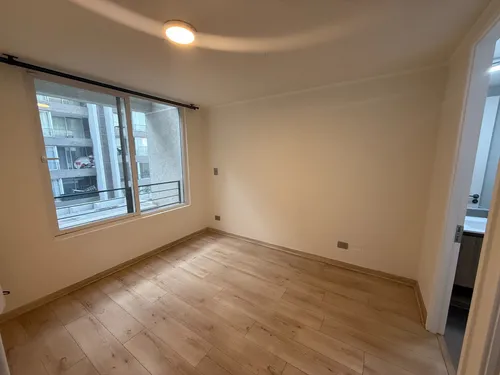 Excelente. 1 Dormitorio Y 1 Baño Con Muy Buena Conectividad