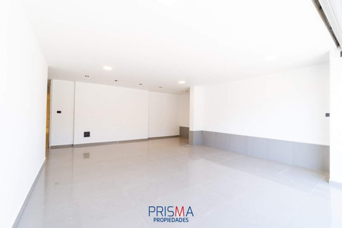 Imagen 29 de 30 de Terrazas De Barrancas 3 Dormitorios Cochera Para 6 Autos Amenities