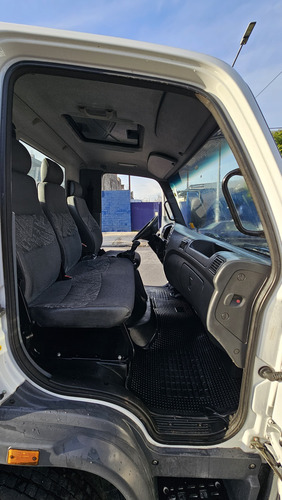 Mercedes Benz Accelo 815 Chasis Con Pala Hidráulica Año 2018