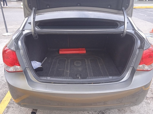 Imagen 7 de 12 de Chevrolet Cruze