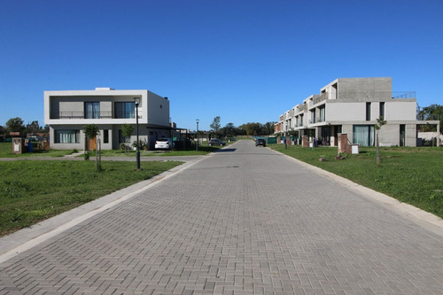 Lote Central- El Olivar Barrio Cerrado En Pilar