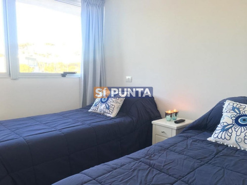 Imagen 13 de 19 de Apartamento En Alquiler Anual