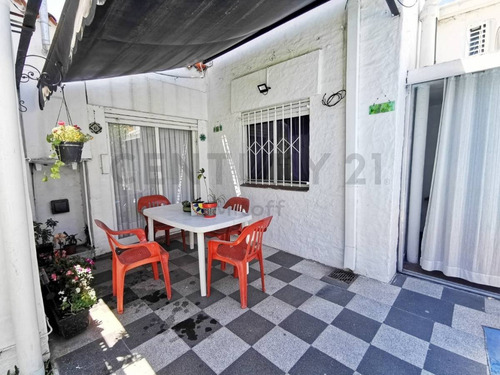Imagen 16 de 30 de Casa En Venta 4 Dormitorios La Plata