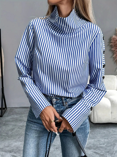 Top De Mujer Tejido Con Botones Y Cuello Alto A Rayas