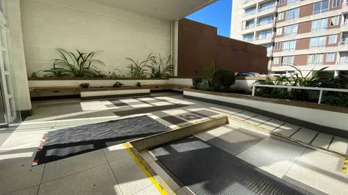 Vivir Al Limite De Ñuñoa, Metro Irarrázaval (98921)