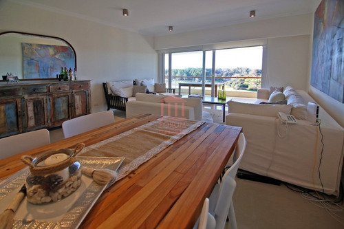 Venta Apartamento 3 Dormitorios En Suite- Ref: 1227
