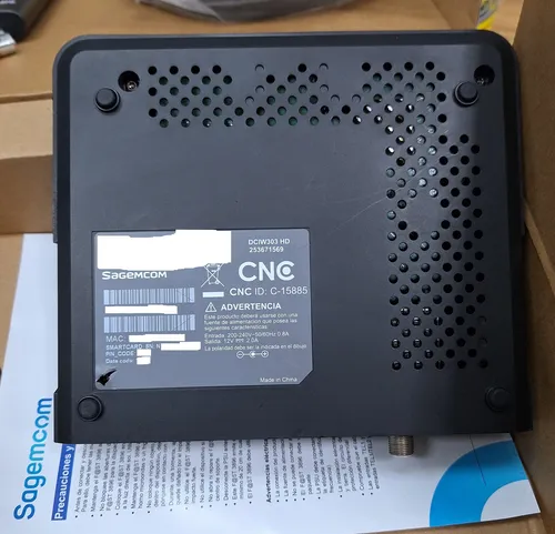 Decodificador Sagecom Dciw303 Hd Usado Con Control (Usado)