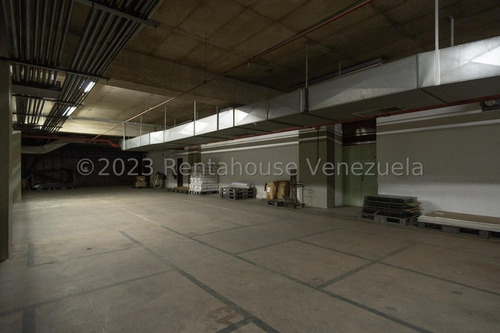 Jel Edificio Industrial En Venta En San Martin 24-4774 Fg