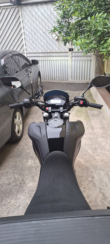Moto Muito Bem Conservada. Sou Segundo Dono.