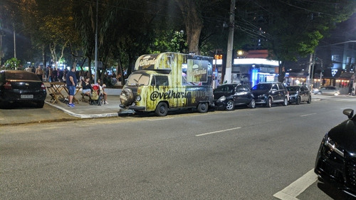 Imagem 2 de 15 de Food Truck