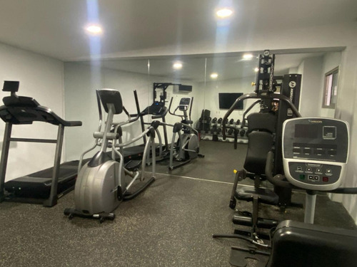 Apartamento Moderno / Áreas Sociales Con Piscina