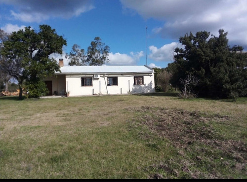 Imagen 1 de 14 de Se Vende Campo De 2.5 Hect Con Casa Y Piscina En Mercedes !!