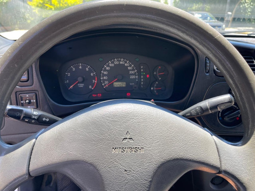Mitsubishi Lancer 1.5 Glxi Hatchback