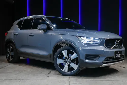 Volvo XC40 T4 Momentum 2.0