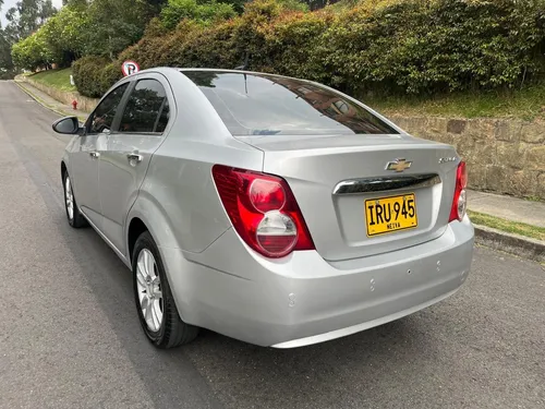 Chevrolet Sonic 1.6 Lt 5 p Automática