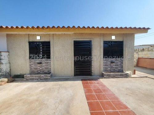 Venta De  Casa Mara Norte Calle 07 3ra Etapa Zu, Maracaibo,mls #24-23593 Mema