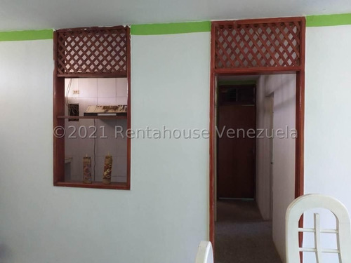 Imagen 5 de 9 de Comodo Apartamento En La Urbanización La Velita. Coro