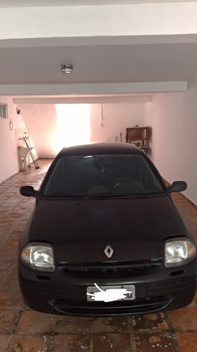 Renault Clio Sedan 1.0 16v Rn 4p 2001